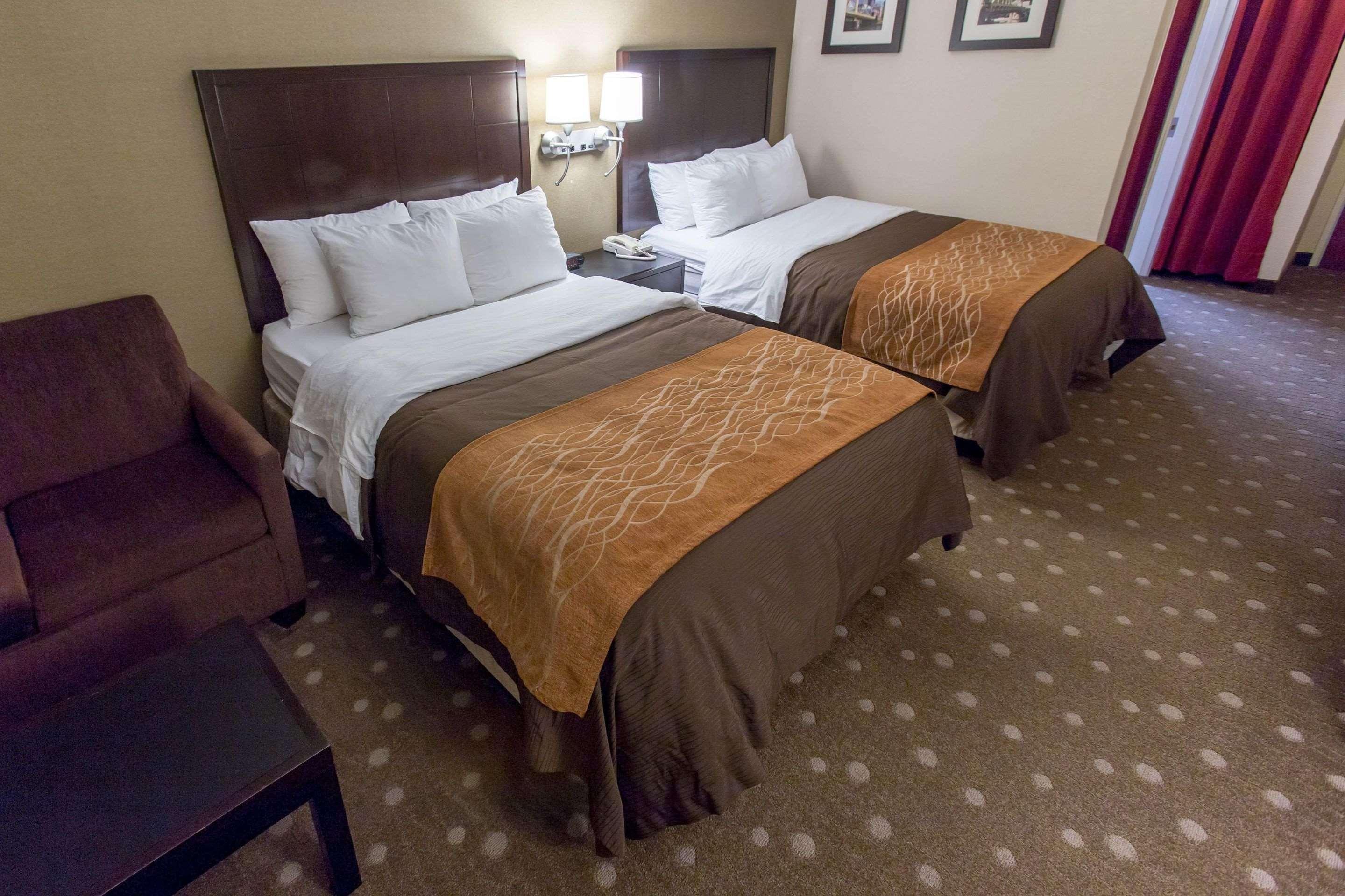 Comfort Inn Питсбърг Екстериор снимка
