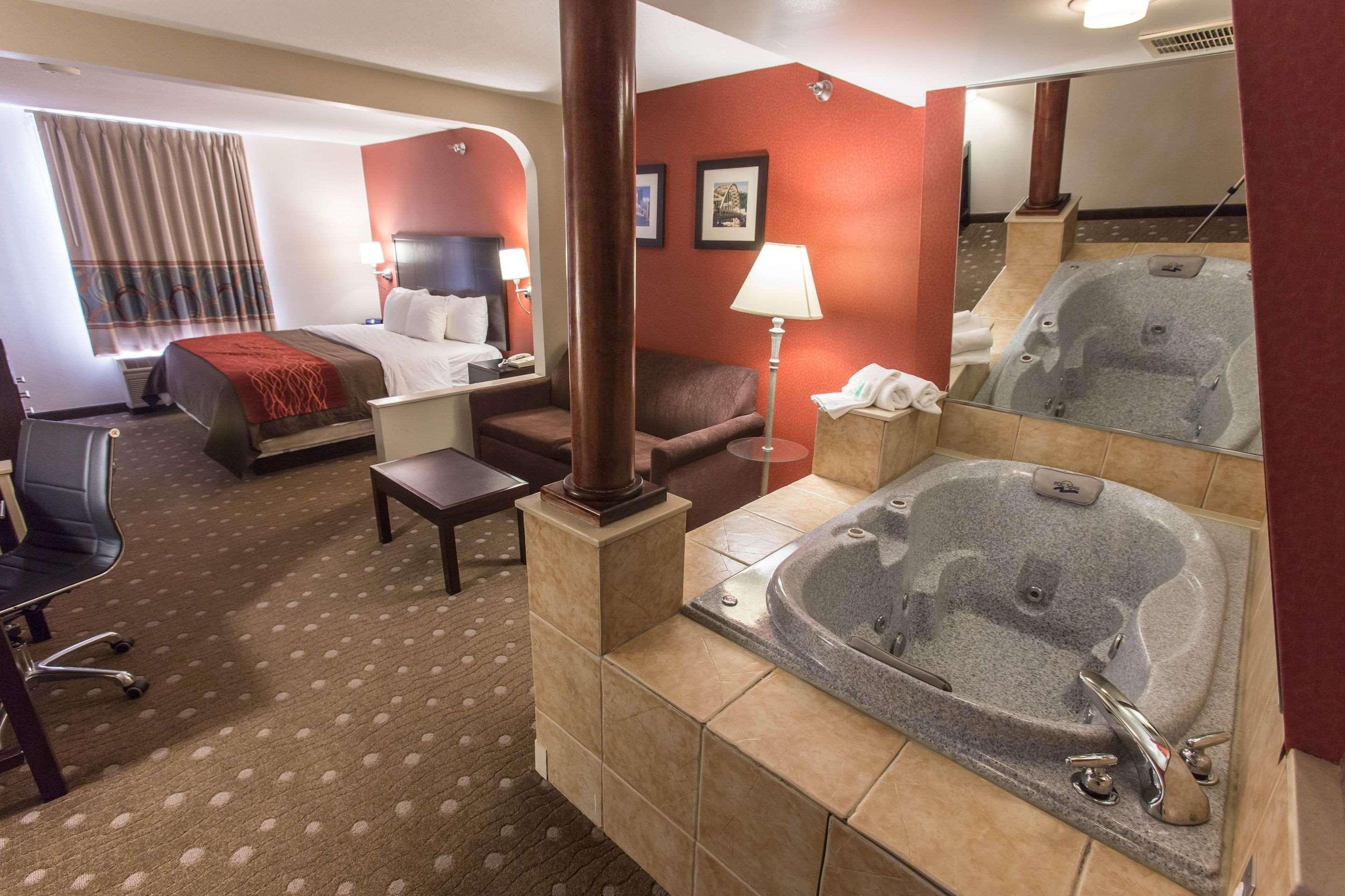 Comfort Inn Питсбърг Екстериор снимка