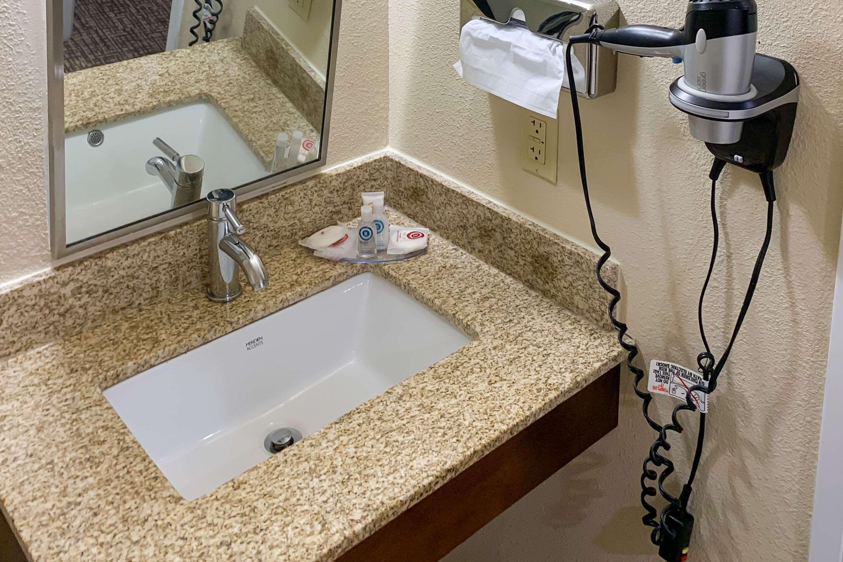 Comfort Inn Питсбърг Екстериор снимка