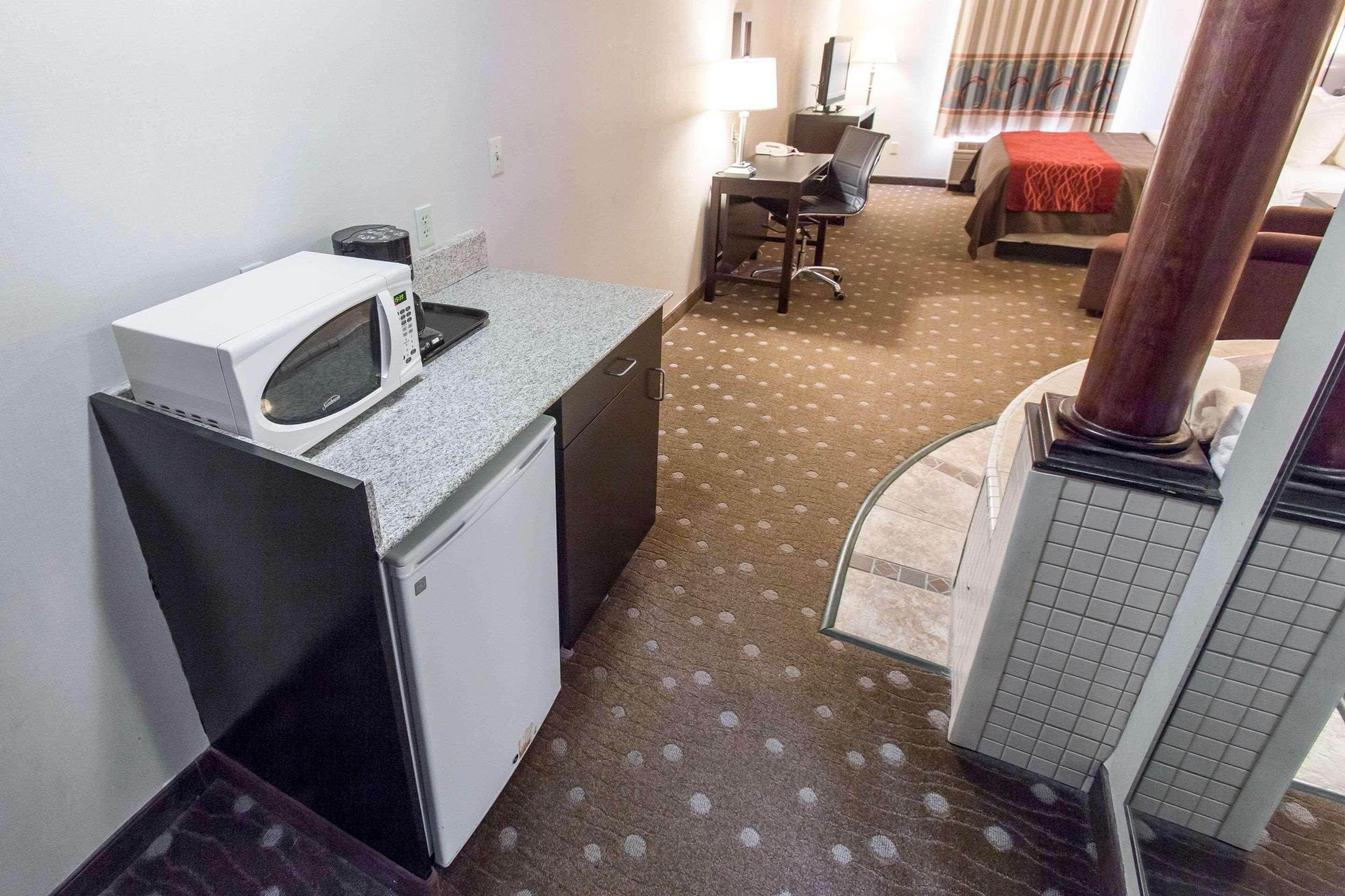Comfort Inn Питсбърг Екстериор снимка