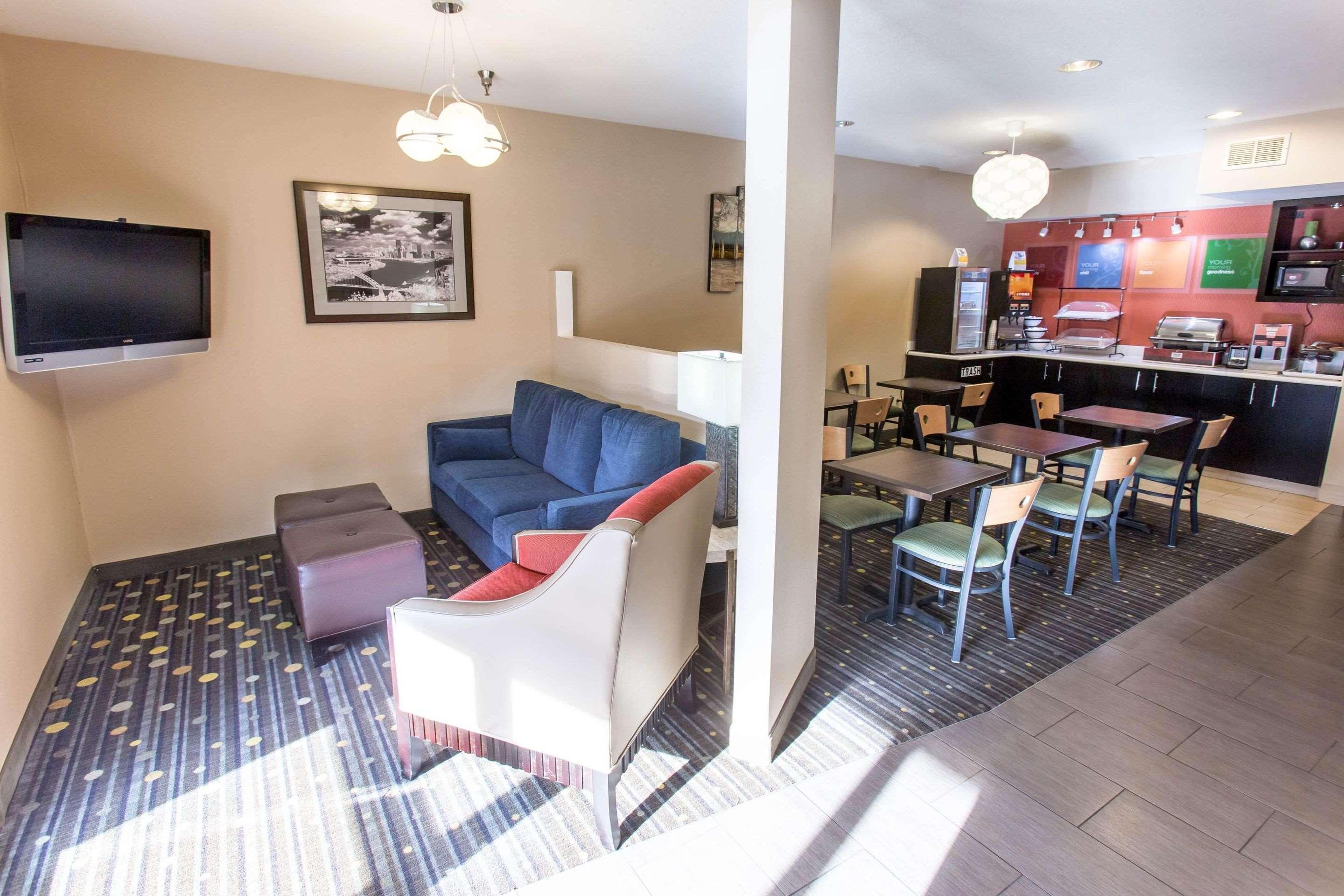 Comfort Inn Питсбърг Екстериор снимка