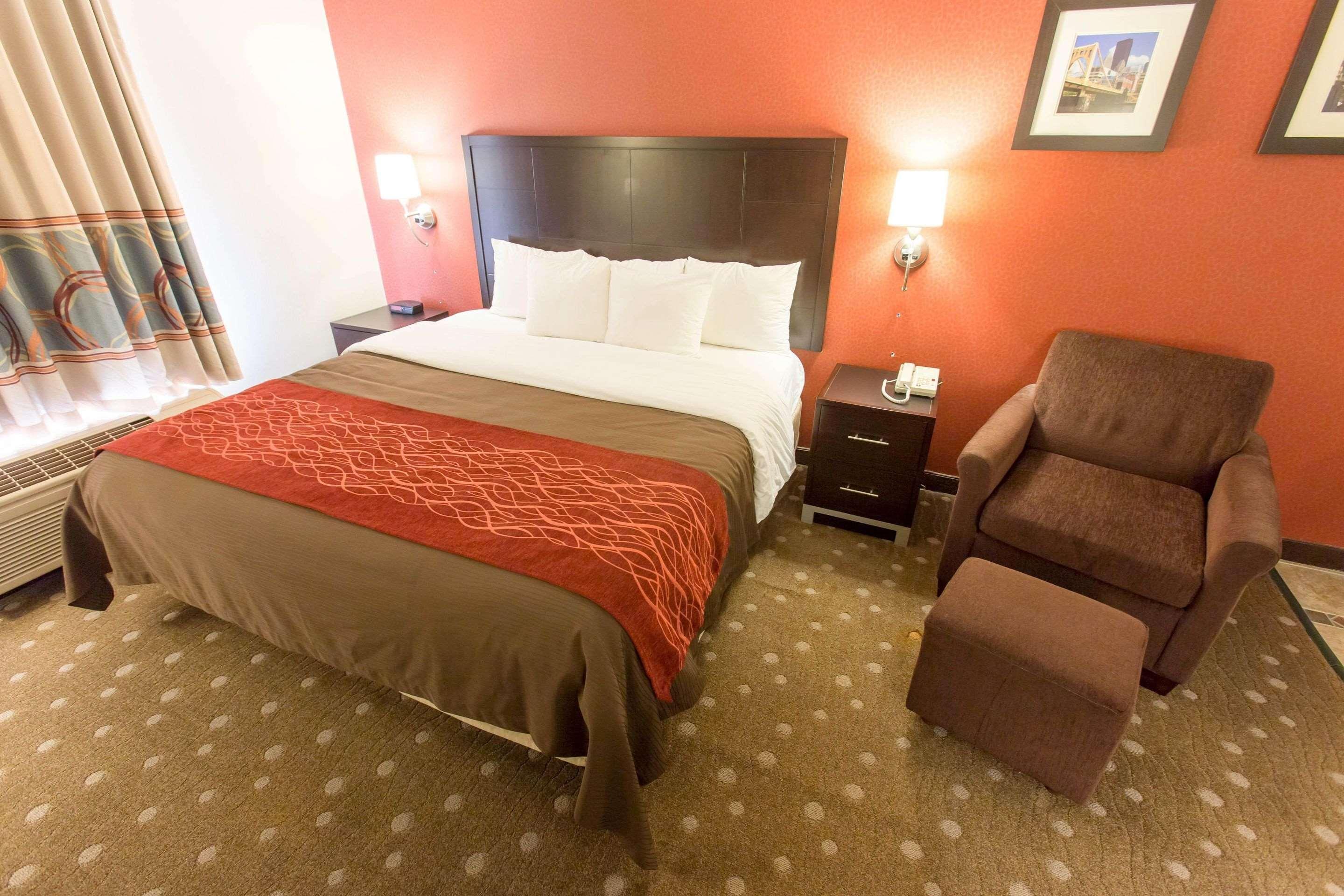Comfort Inn Питсбърг Екстериор снимка